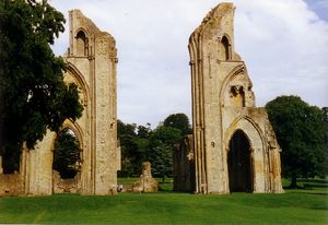 File:300px-Glastonburyabbey.jpg