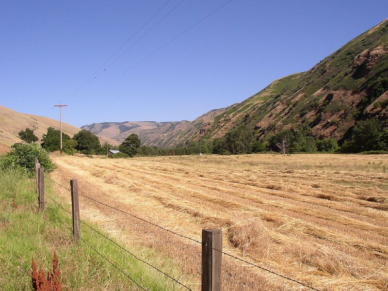 File:1280px-Valley-of-North-Fork-WallaWalla.JPG